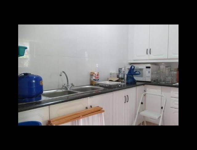 7 BEDROOM HOUSE FOR SALE IN OAKLANDS